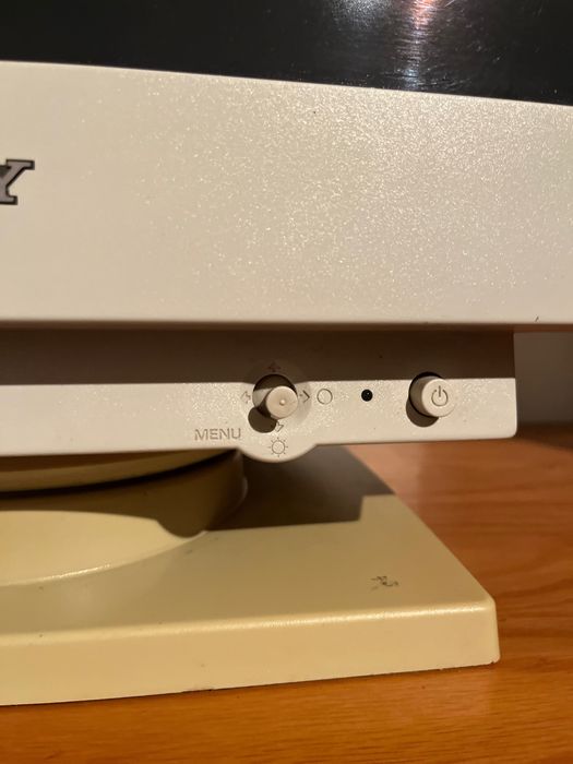 Monitor Sony FD Trinitron 19" GDM-F400T9 Retro Gaming / Retro Computing