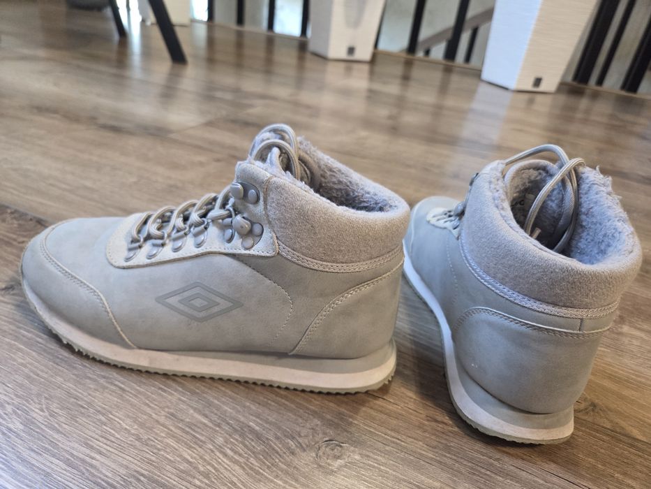 Buty młodzieżowe ocieplane Umbro r.39