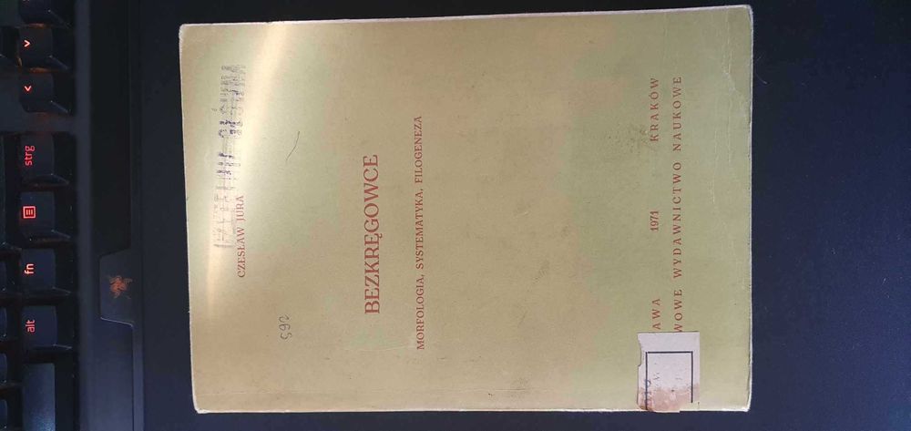 Bezkręgowce morfologia, systematyka, filogeneza Czesław Jura