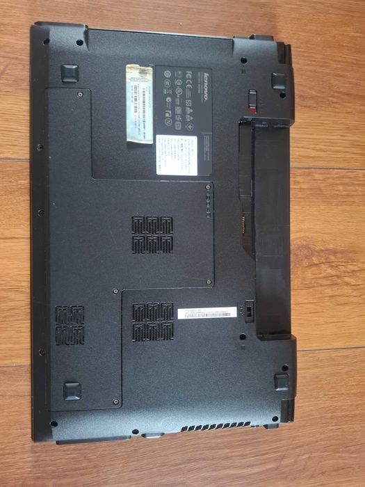 Laptop Lenovo B570 (Model 20093)