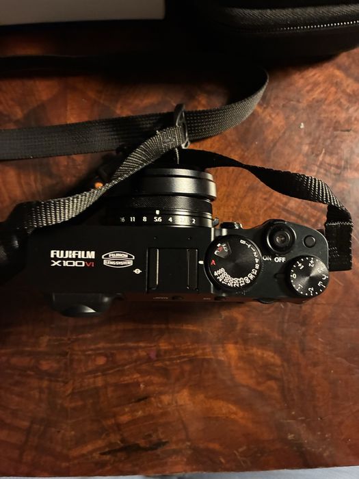 Fujifilm X100VI - Black | Como nova e com acessórios