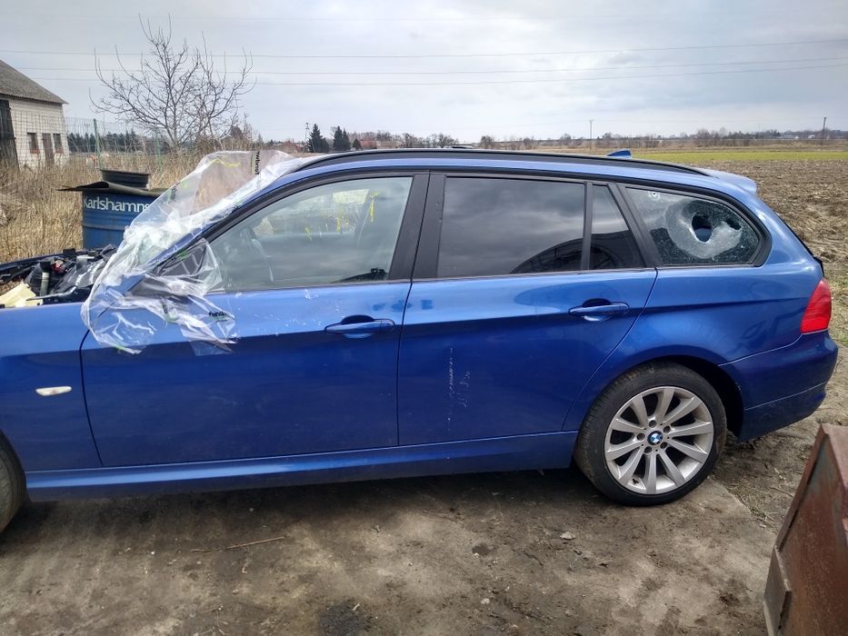 Karoseria BMW E90 E91 MONTEGOBLAU Lift Masła Zderzak Błotnik Drzwi