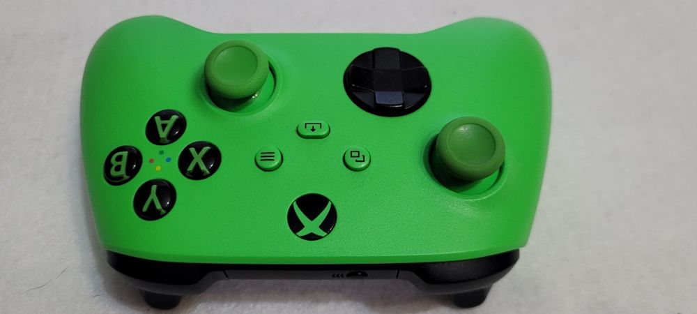 Беспроводной геймпад Microsoft Xbox Series X/S Wireless Controller Velocity Green