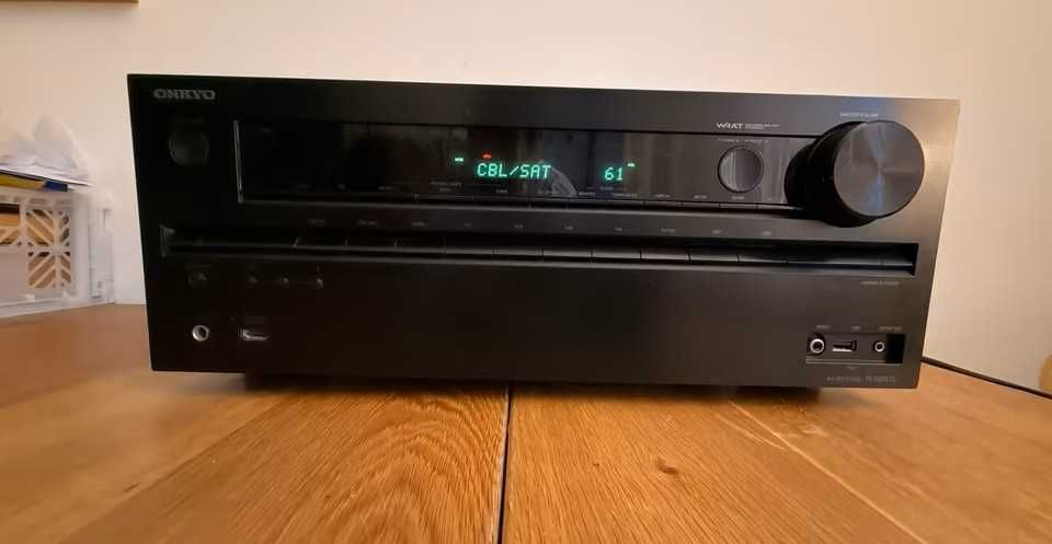 amplituner onkyo