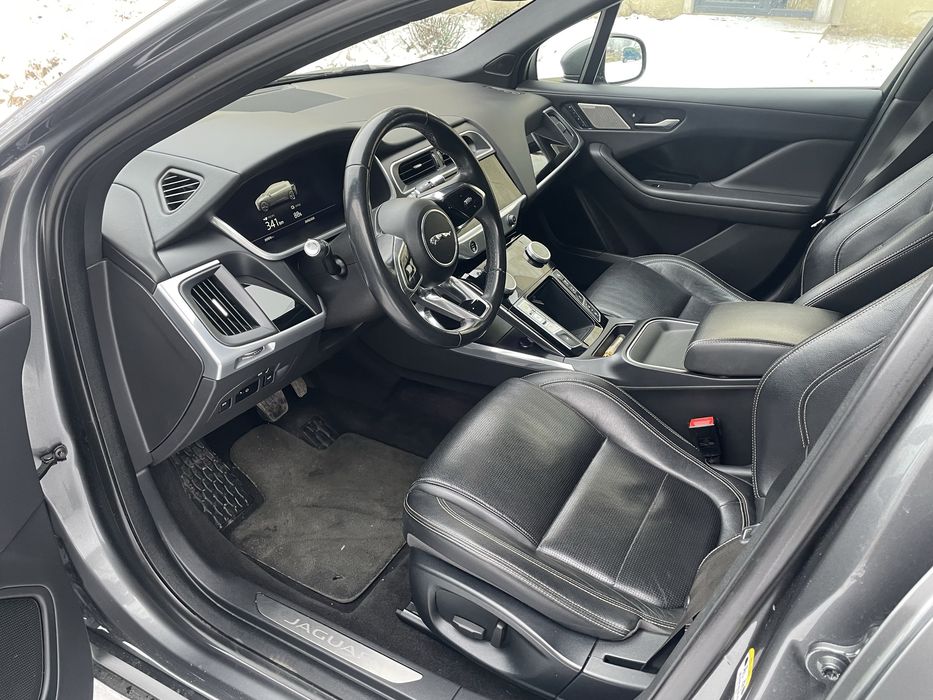 Jaguar I-PACE EV400 SE