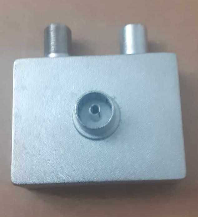 TV/DATA Splitter64584417979778121