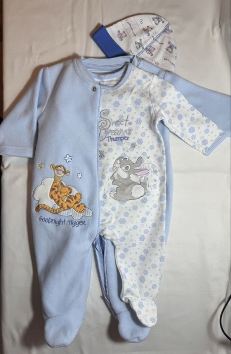 Чоловічок на флісі Disney та х/б на 3-6міс+шапочка