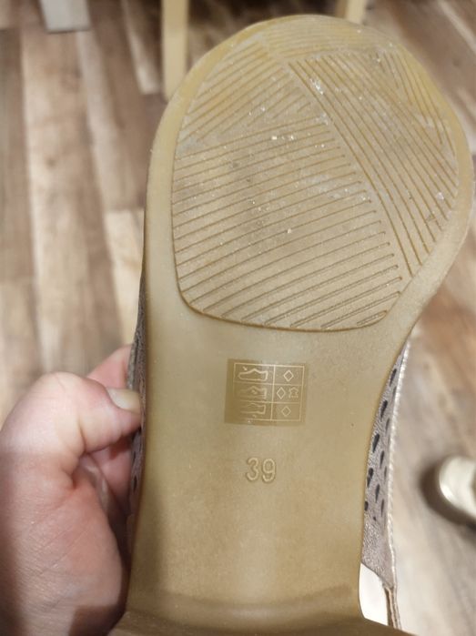 Nowe sandały Daszyński 39