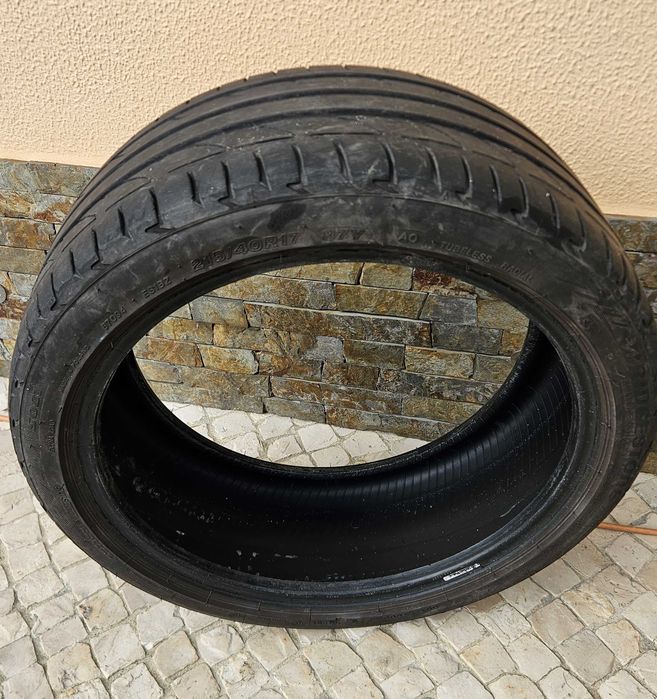 Pneu Bridgestone 215/40r17 87Y (p/muitos quilómetros)