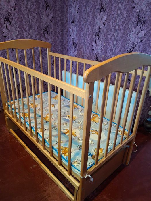 Продам дитяче ліжечко