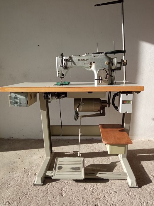 Máquina costura Zig zag