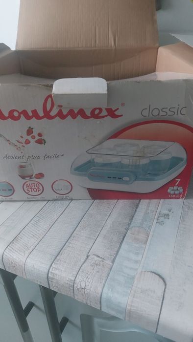 Йогуртниця Moulinex