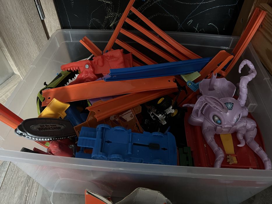 Zestaw roznych Hotwheels