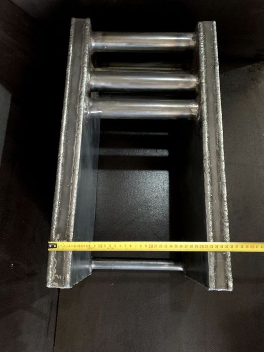 Котел в грубу , піч , камін