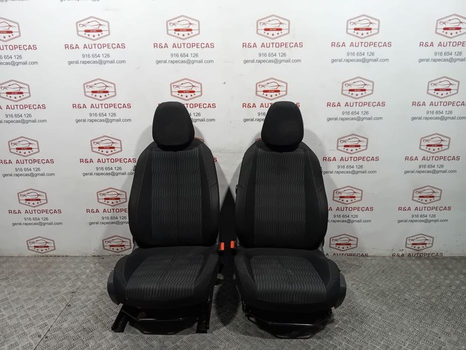 Conjunto de Bancos Peugeot 308 II SW Tecido Original