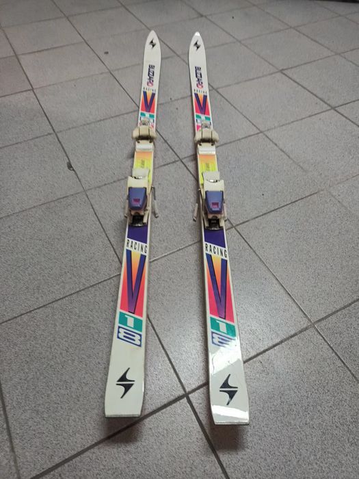 Skis completos, em bom estado