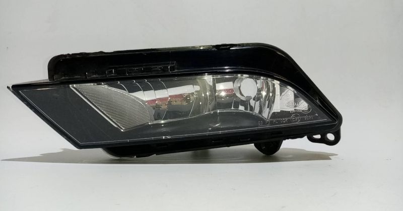 Farol nevoeiro frente esquerdo SEAT Leon (5F1)