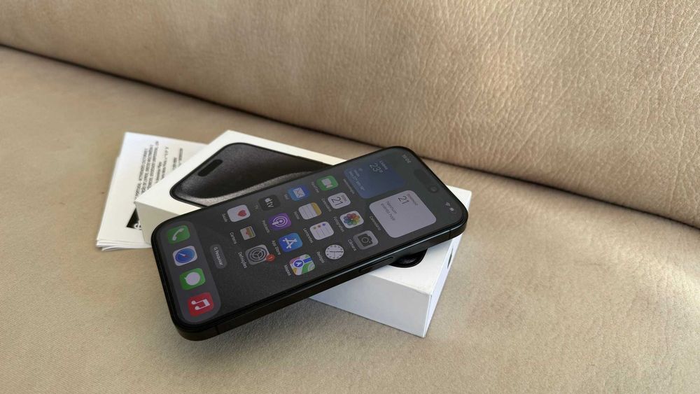 Vendo troco iPhone 15 Pro Max 256Gb Preto C/Fatura e Garantia Nacional