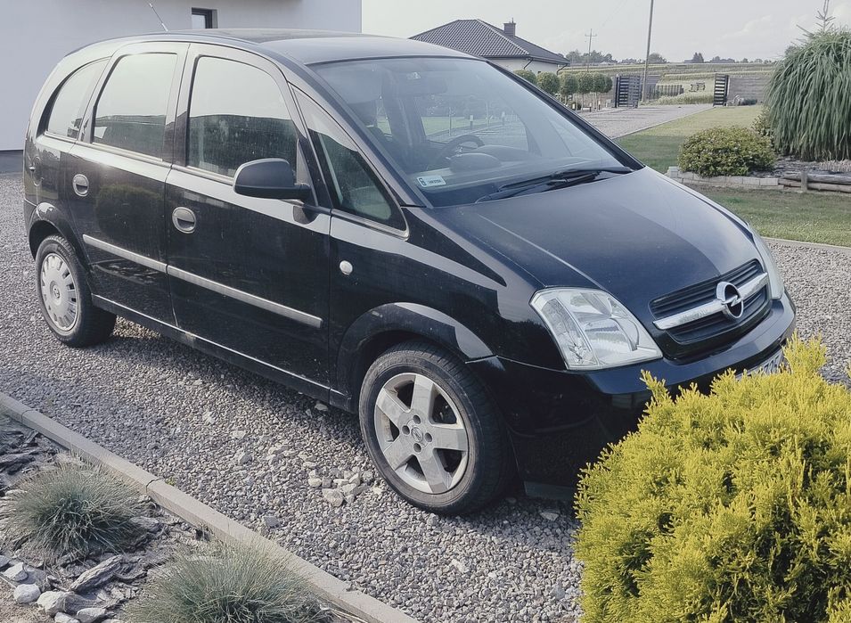 Opel Meriva jeździ ale do naprawy