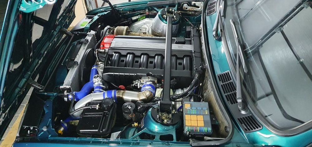 BMW E30 Turbo Touring klima