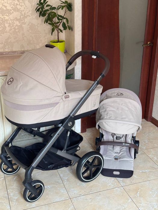 Cybex balios S lux 2025 року