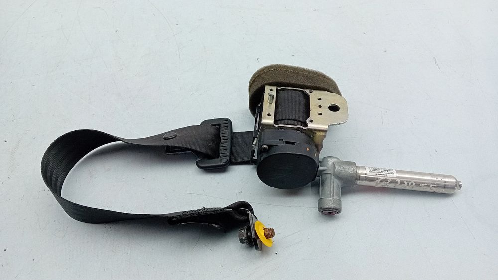 Pré-tensor cinto trás esquerdo VOLVO S40 II (MS)