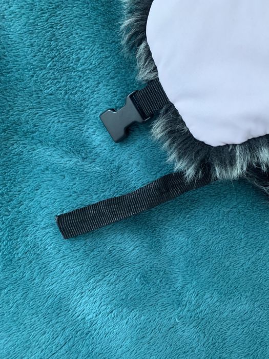 Шапка вушанка жіноча