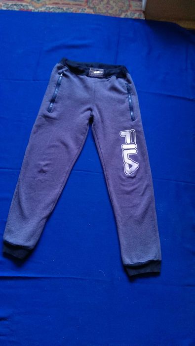 Детские спортивные штаны FILA в хорошем состоянии