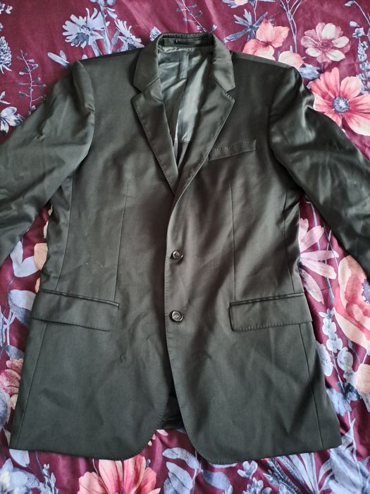 Czarna marynarka Hugo Boss r. 52