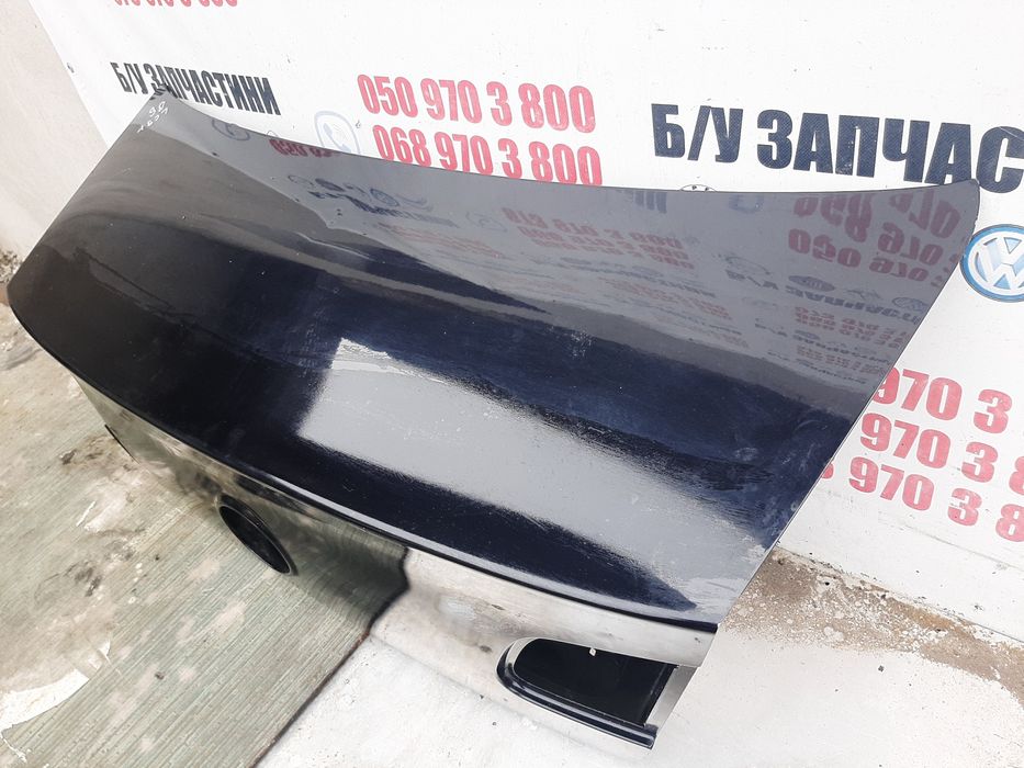 Кришка багажника VW PASSAT B6 седан 2005-2010p чорний металік Lc9x