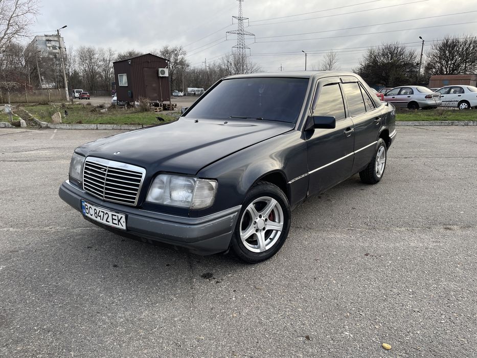 Мерседес 124 3.0 дизел