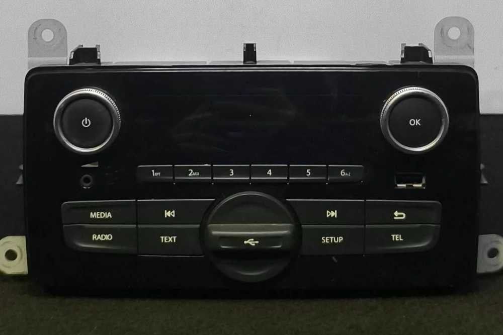 Rádio / Auto Rádio 281153307R - RENAULT CLIO IV