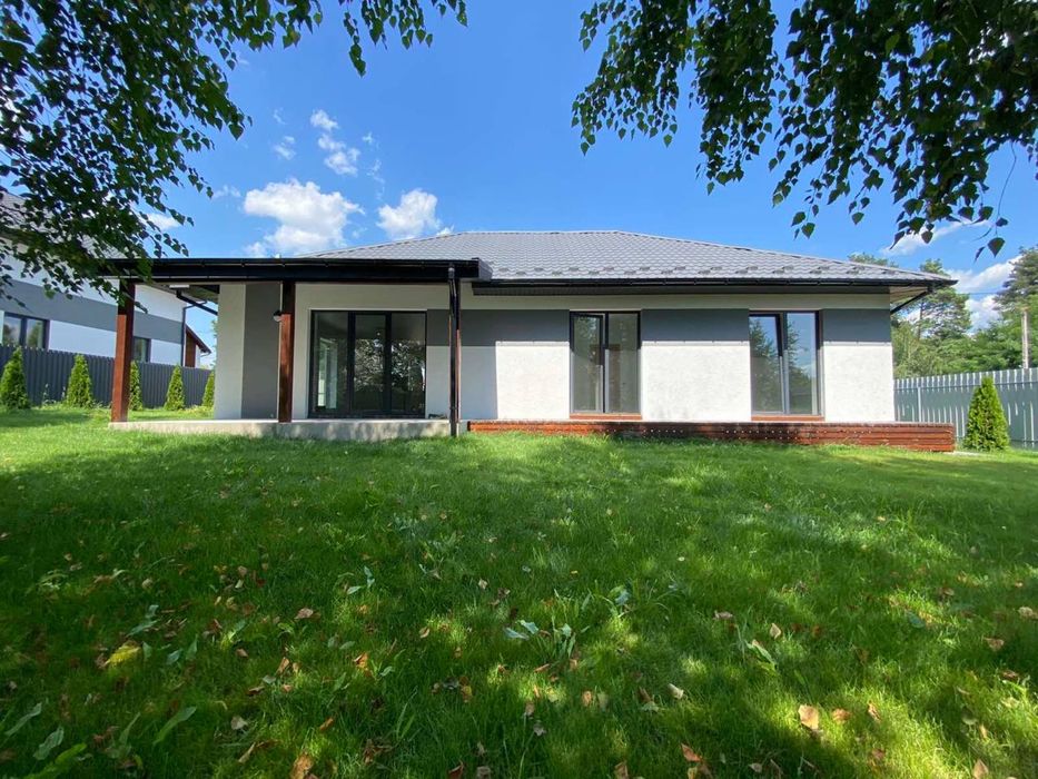 Будинок біля озера з новим ремонтом на 6 сотках. Два види опалення !