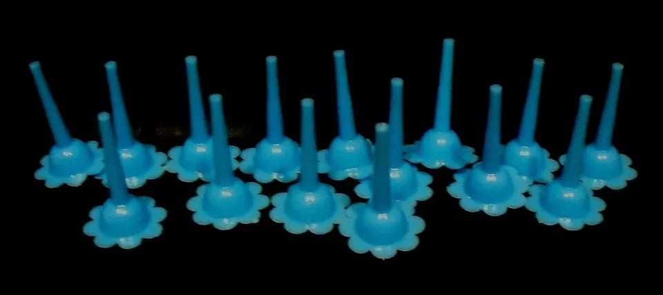15 Suportes de velas para bolos de aniversário antigos - anos 50/60