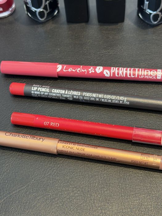 Zestaw markowych kosmetyków do ust Dior YSL MAC Rhode Chanel estee lauder benefit
