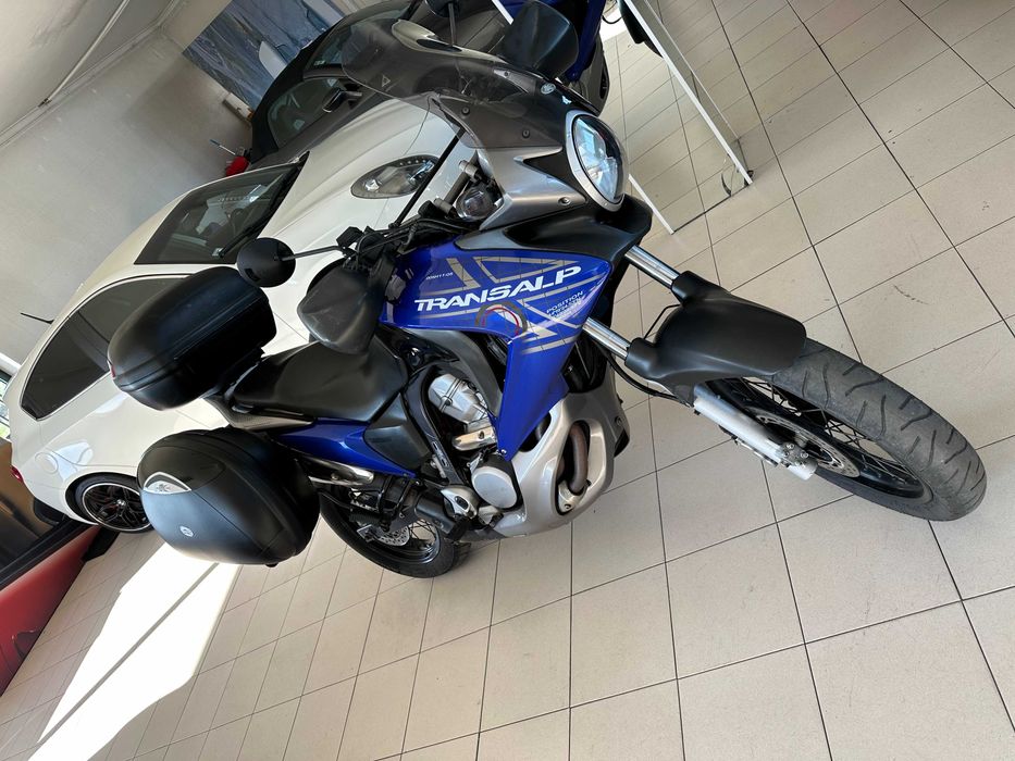 HONDA TRANSALP 700