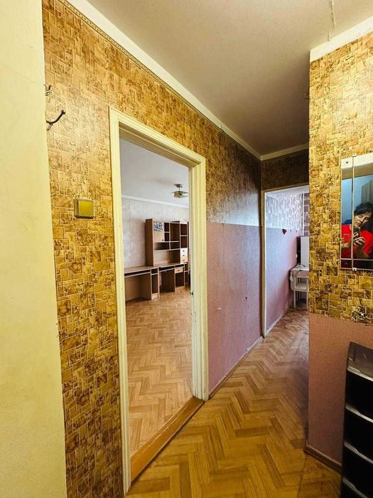Продам 1-к квартиру, 7/9 пов, на Таїрова, Ак.Глушко/Ільфа та Петрова (3-334-657 ОФ)