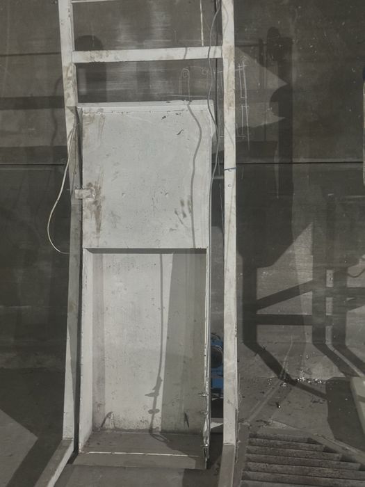 Мешкоопрокидователь автоматичный