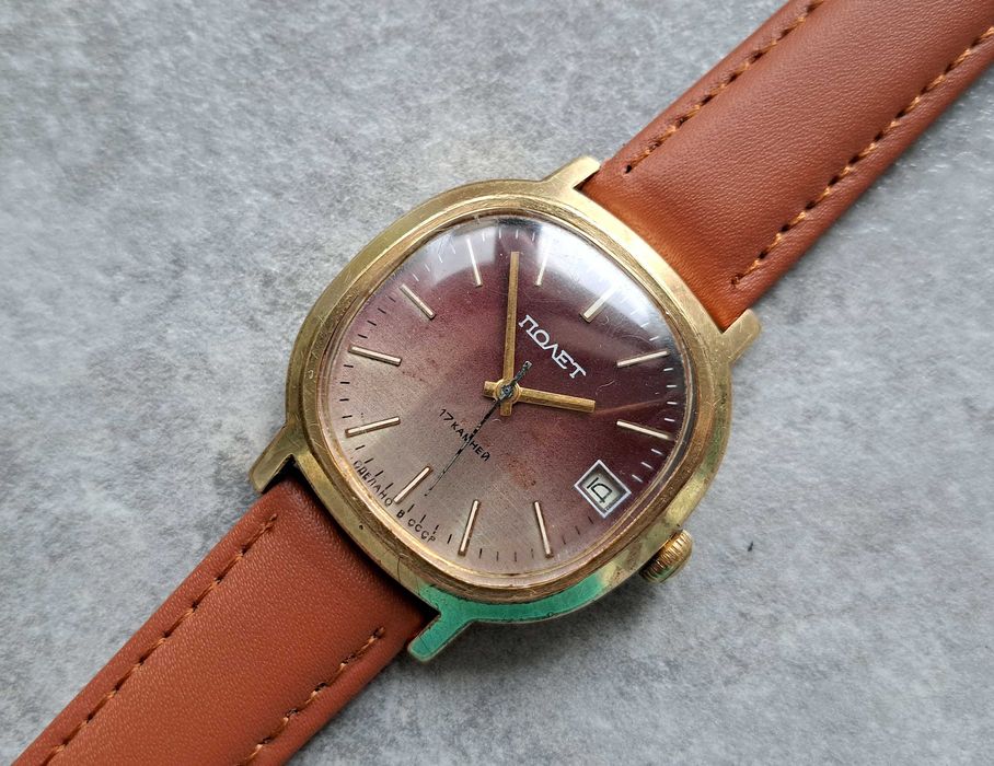 Poljot radziecki zegarek vintage tarcza bordowa koperta złoto Au5
