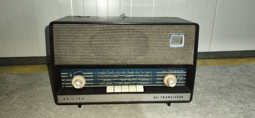 Philips All Transistor
