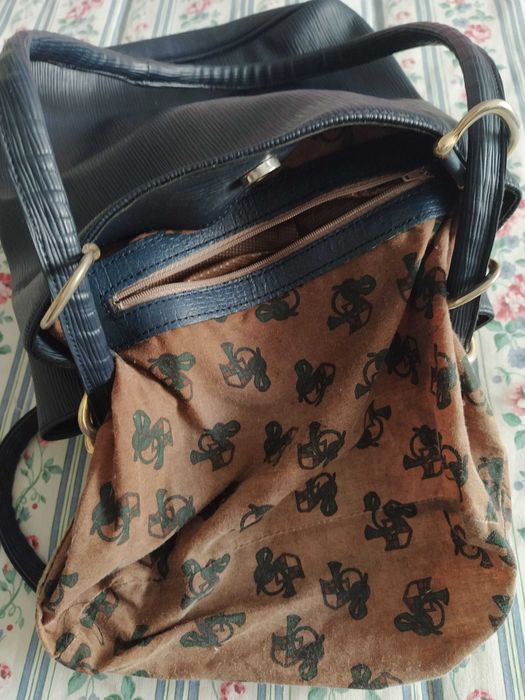 Mala/Bolsa em azul escuro tamanho médio