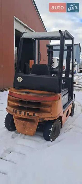 автонавантажувач вилковий