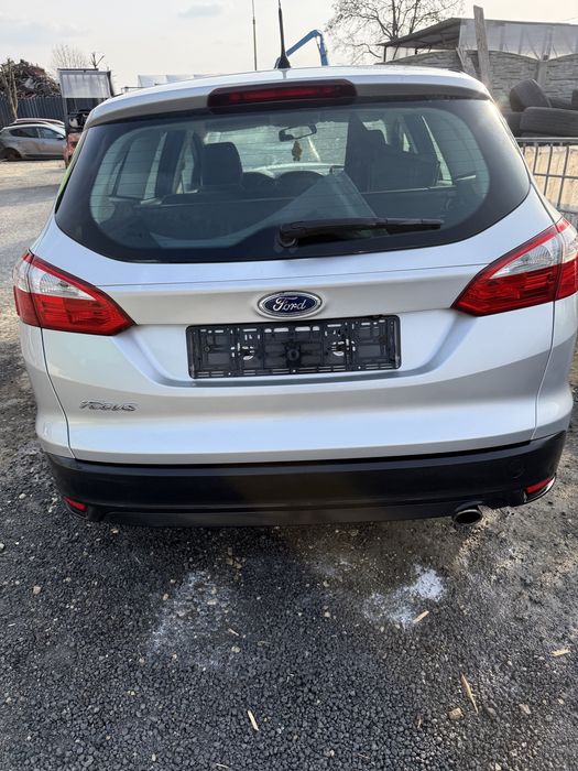 Ford Focus MK3 kombi klapa bagażnika OB 0B