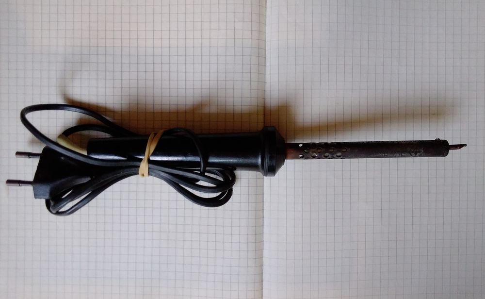 Паяльник времен ссср. 25Вт.