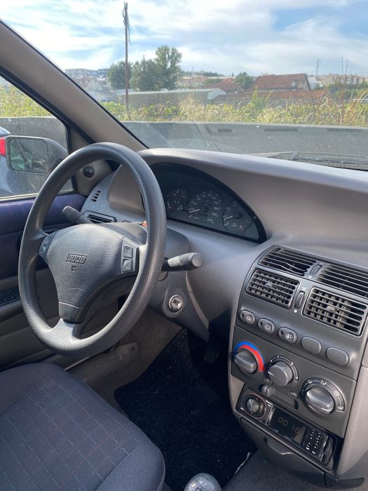 Fiat Punto 1.1 (55 cv) Star | 1997 | 146.000 km | Económico e fiável