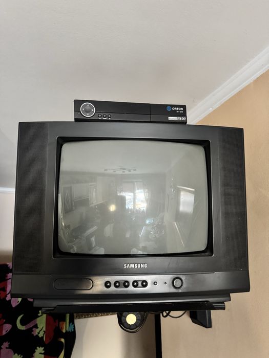 Телевізор самсунг!!