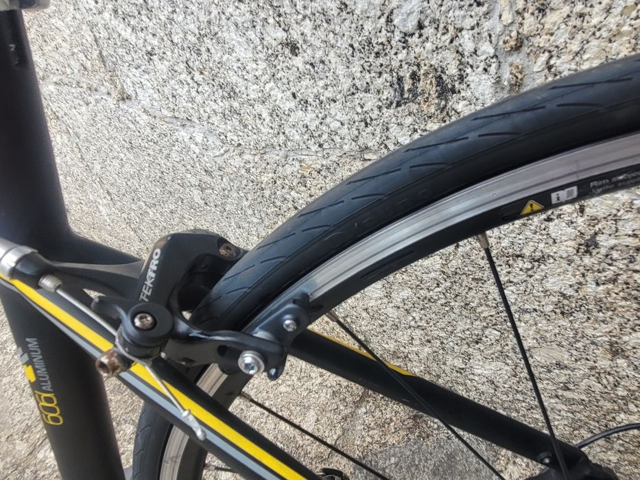 Bicicleta de Estrada GT Series 4.0 – Alumínio/Carbono – Shimano Claris