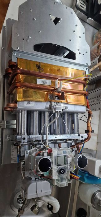 Esquentador Bosch Therm 4204 14L Gás Natural Atmosférico (Como Novo)