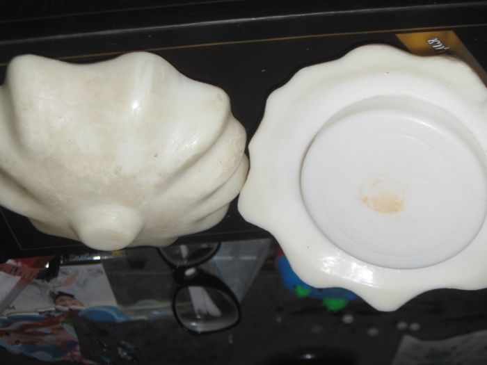 Контейнер полиэтиленовый для непищевых мелочей с клеймом и ценой