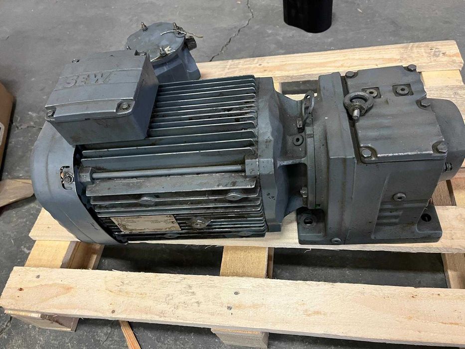 Motoreduktor SEW - silnik oraz przekładnia